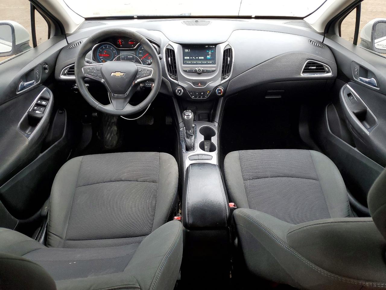 2016 CHEVROLET CRUZE LT photo 8