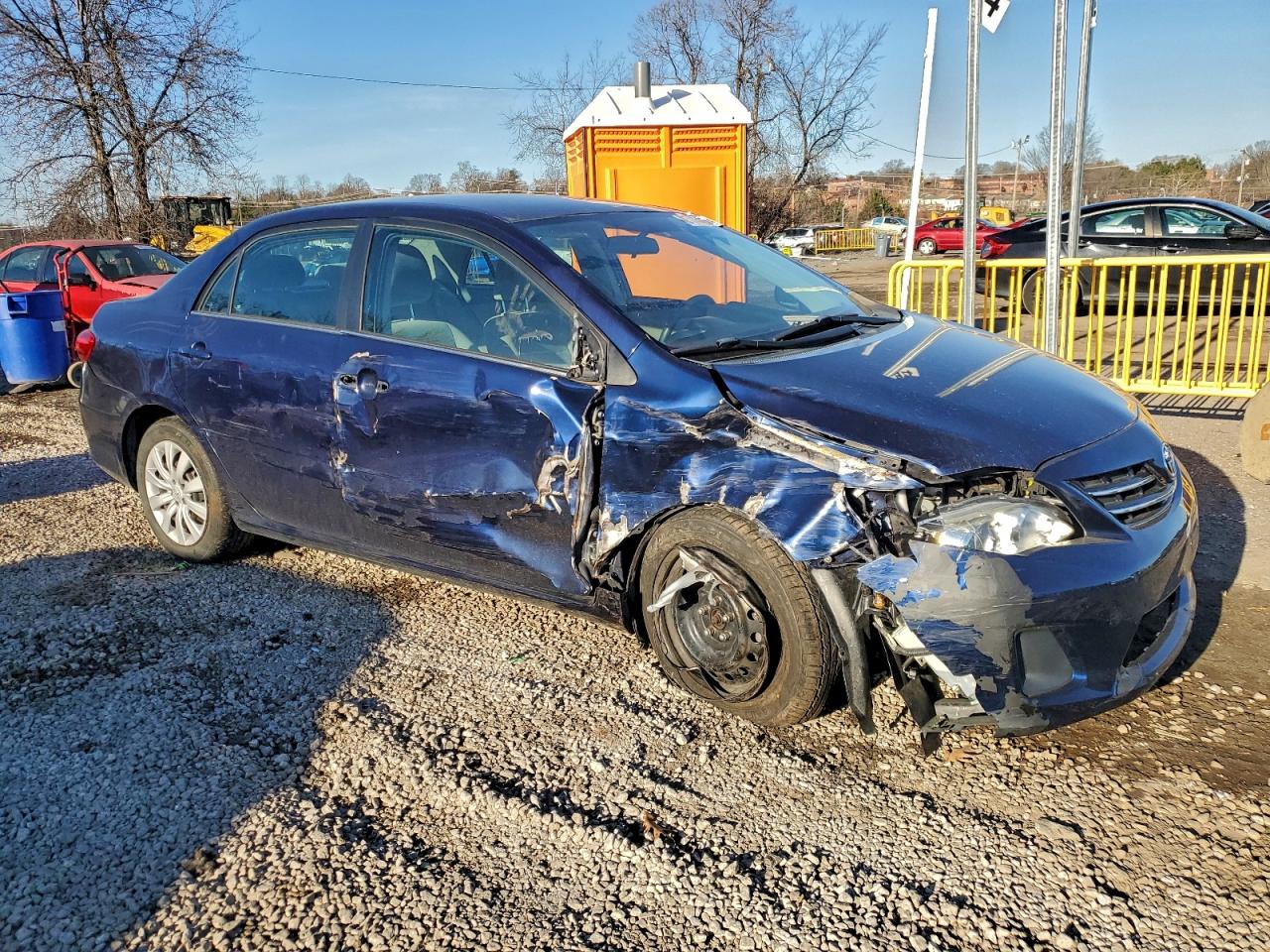 2013 TOYOTA COROLLA BASE photo 4