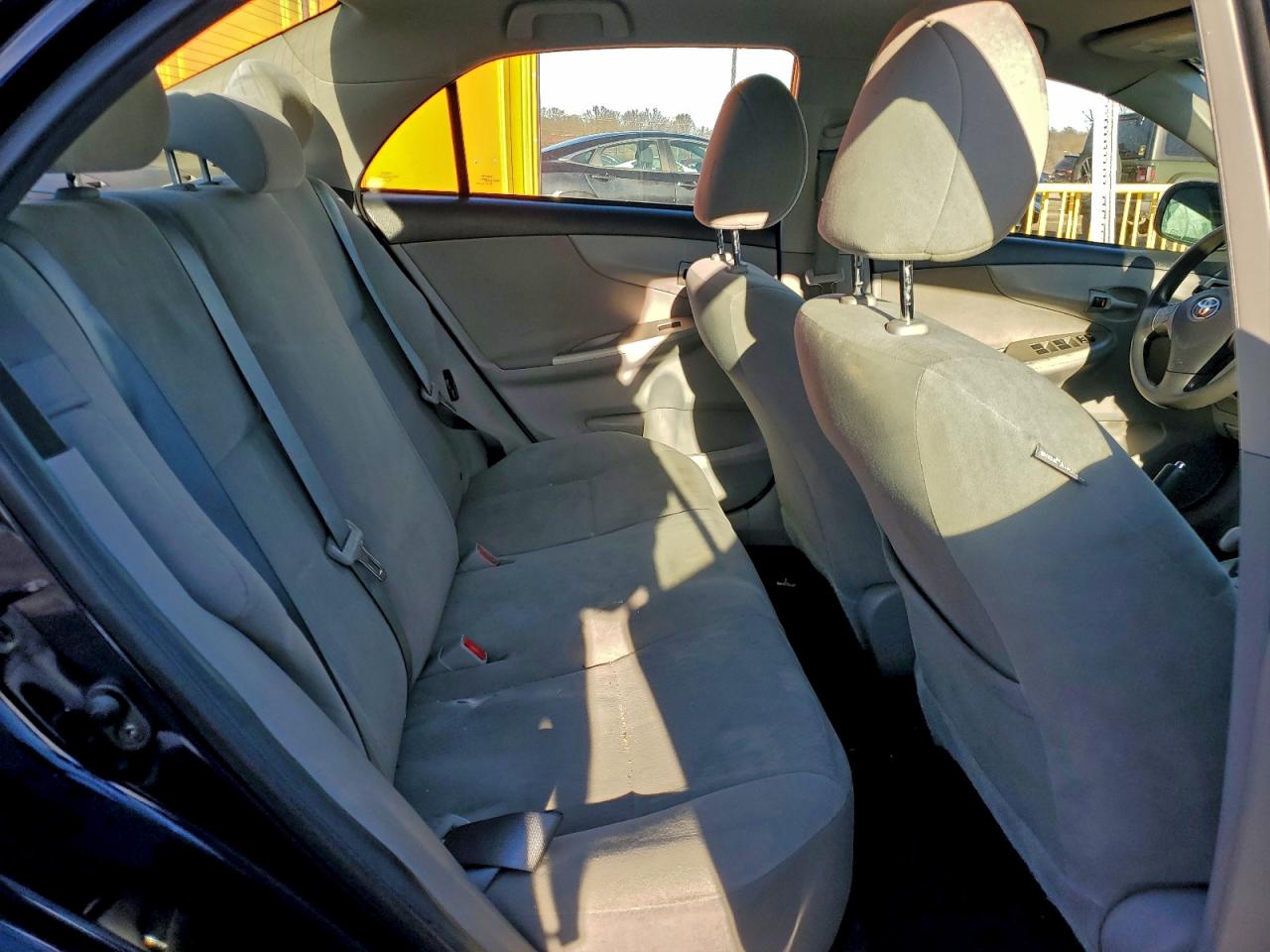 2013 TOYOTA COROLLA BASE photo 10
