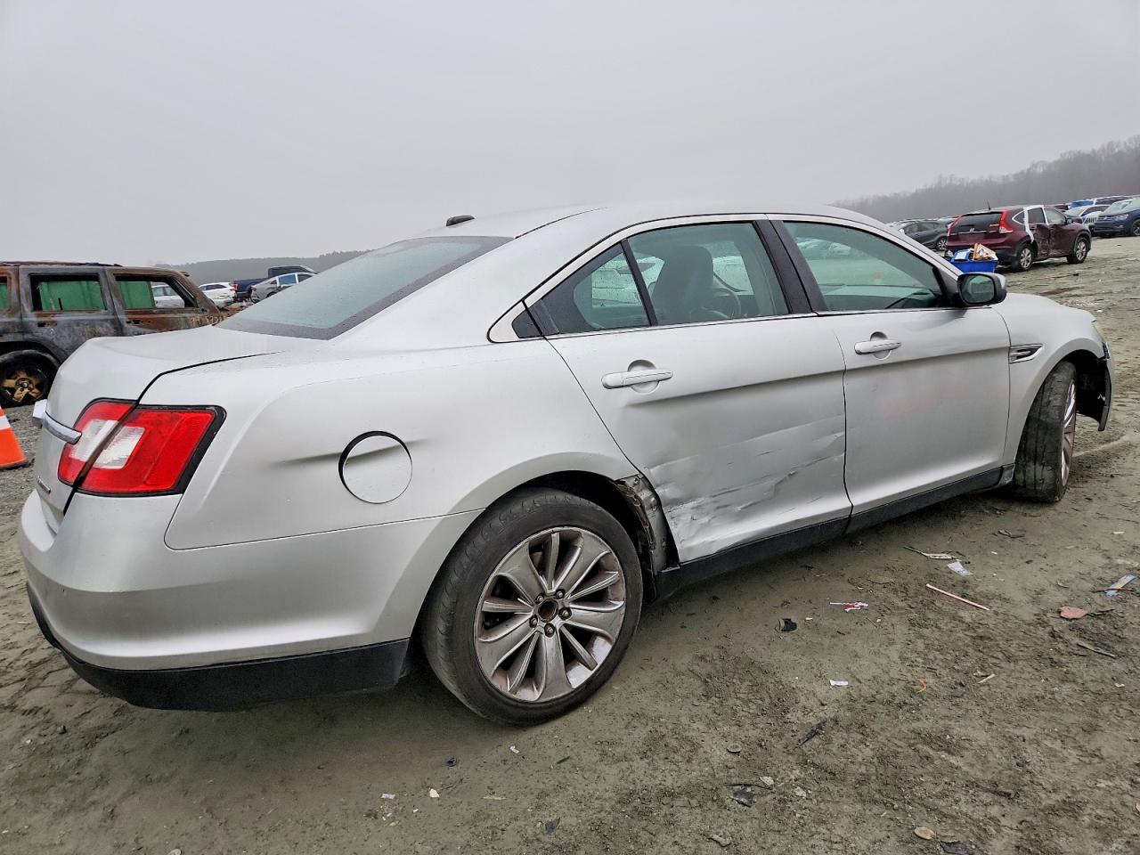 2010 FORD TAURUS LIMITED photo 3