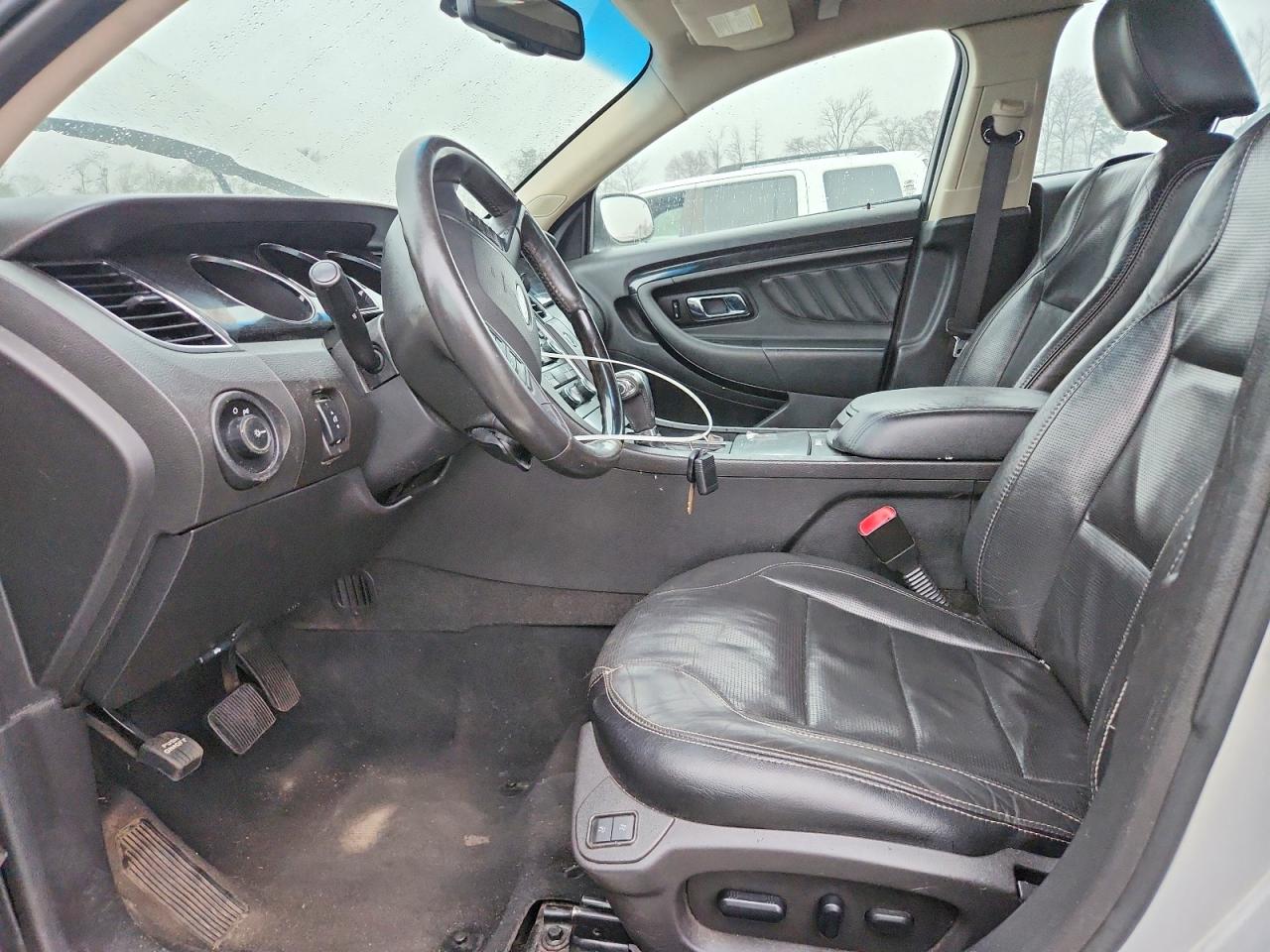 2010 FORD TAURUS LIMITED photo 7