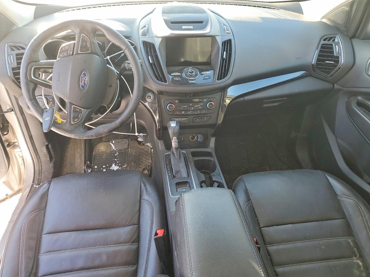 2017 FORD ESCAPE TITANIUM photo 8