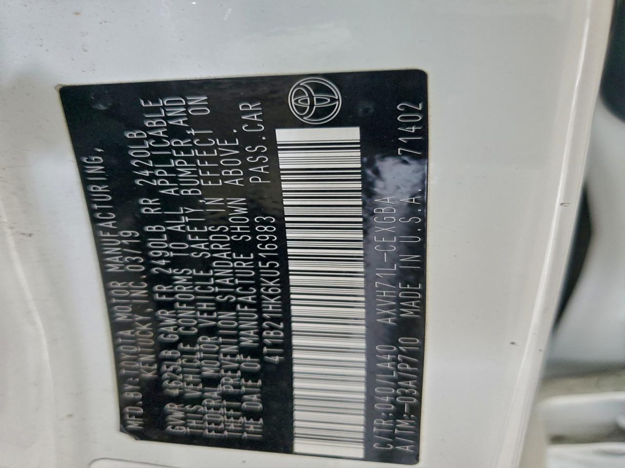 2019 TOYOTA CAMRY HYBRID photo 12