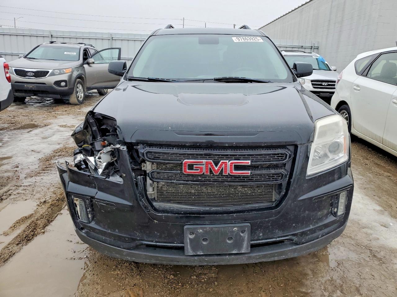 2017 GMC TERRAIN SLT photo 5