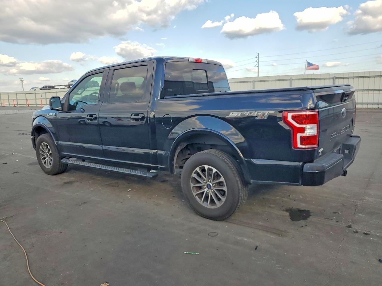 2019 FORD F150 SUPERCREW photo 2