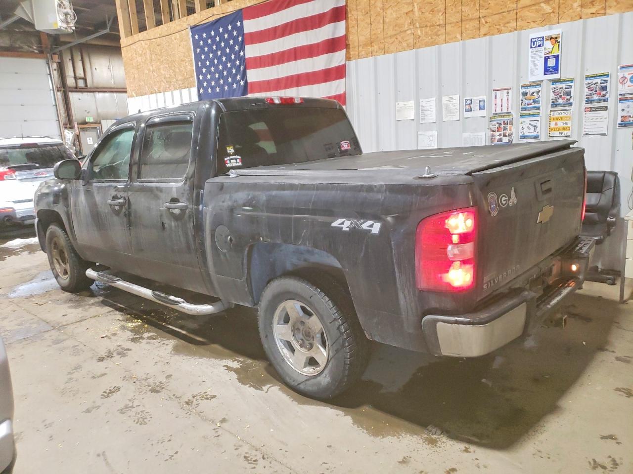 2010 CHEVROLET SILVERADO K1500 LT photo 3