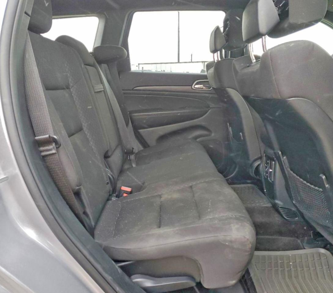 2019 JEEP GRAND CHEROKEE LAREDO photo 11