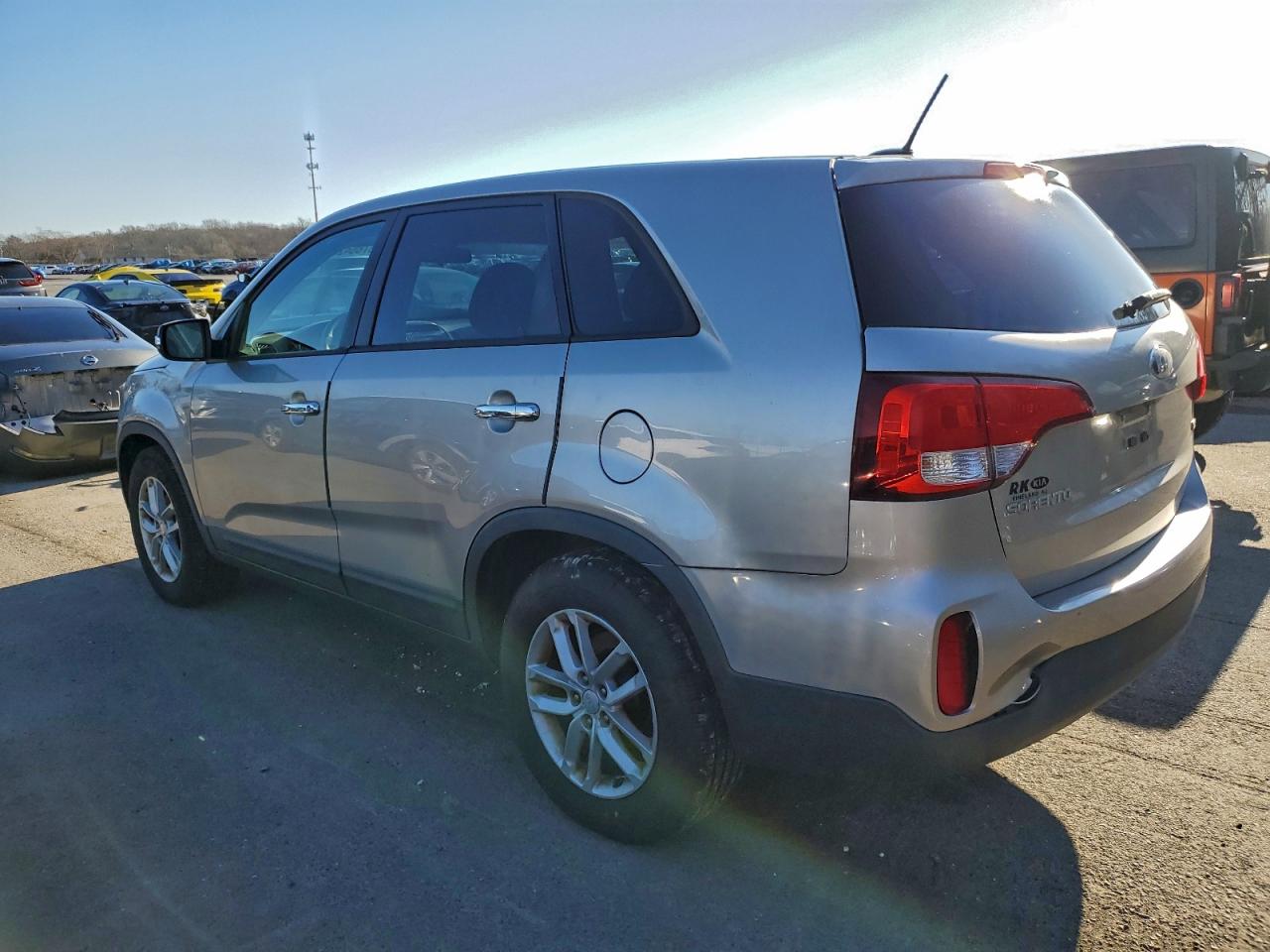 2014 KIA SORENTO LX photo 4