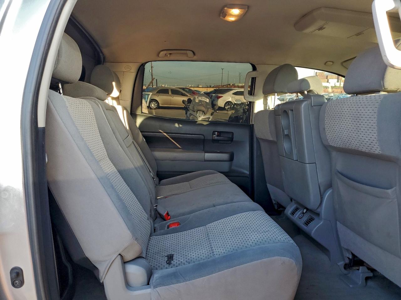 2010 TOYOTA TUNDRA CREWMAX SR5 photo 10