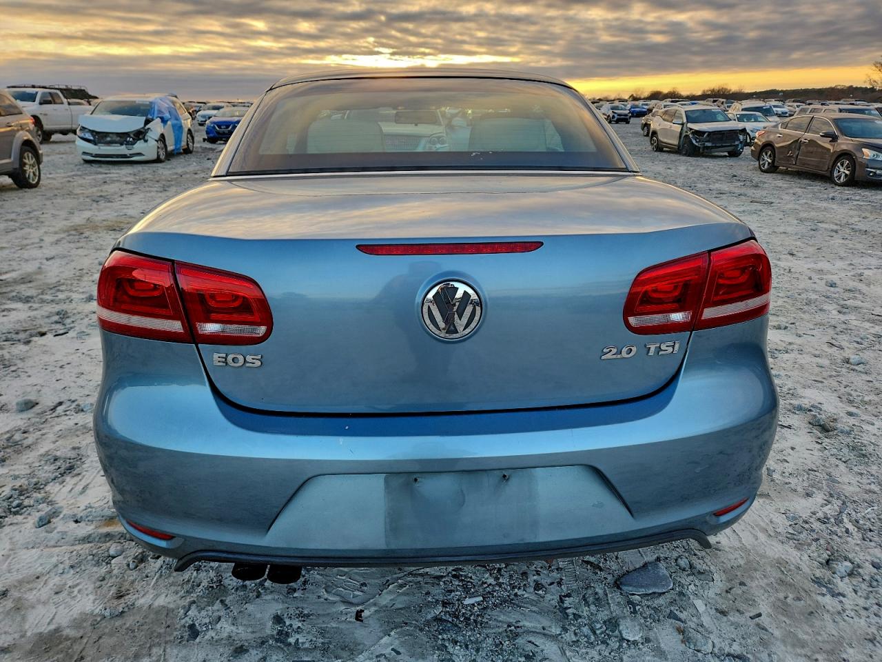 2012 VOLKSWAGEN EOS KOMFORT photo 6