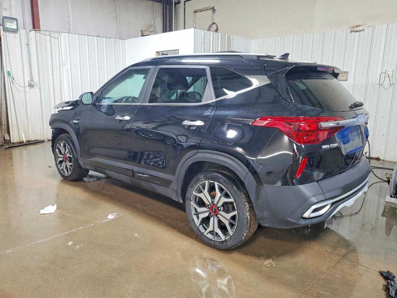2023 KIA SELTOS SX photo 3