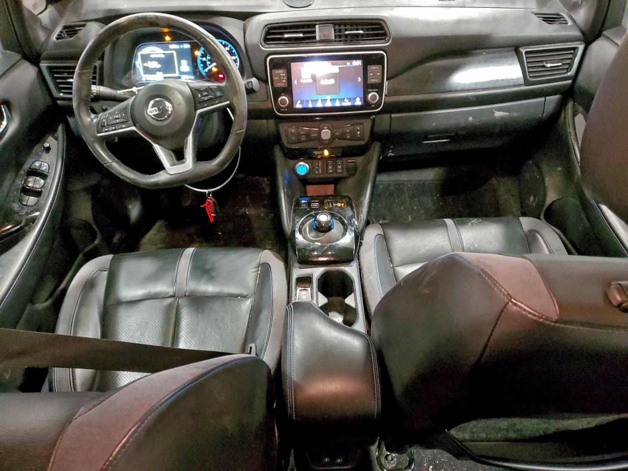 2020 NISSAN LEAF SL PLUS photo 8