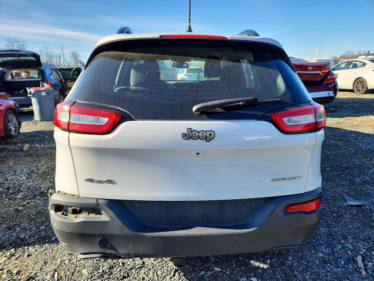 2016 JEEP CHEROKEE SPORT photo 6