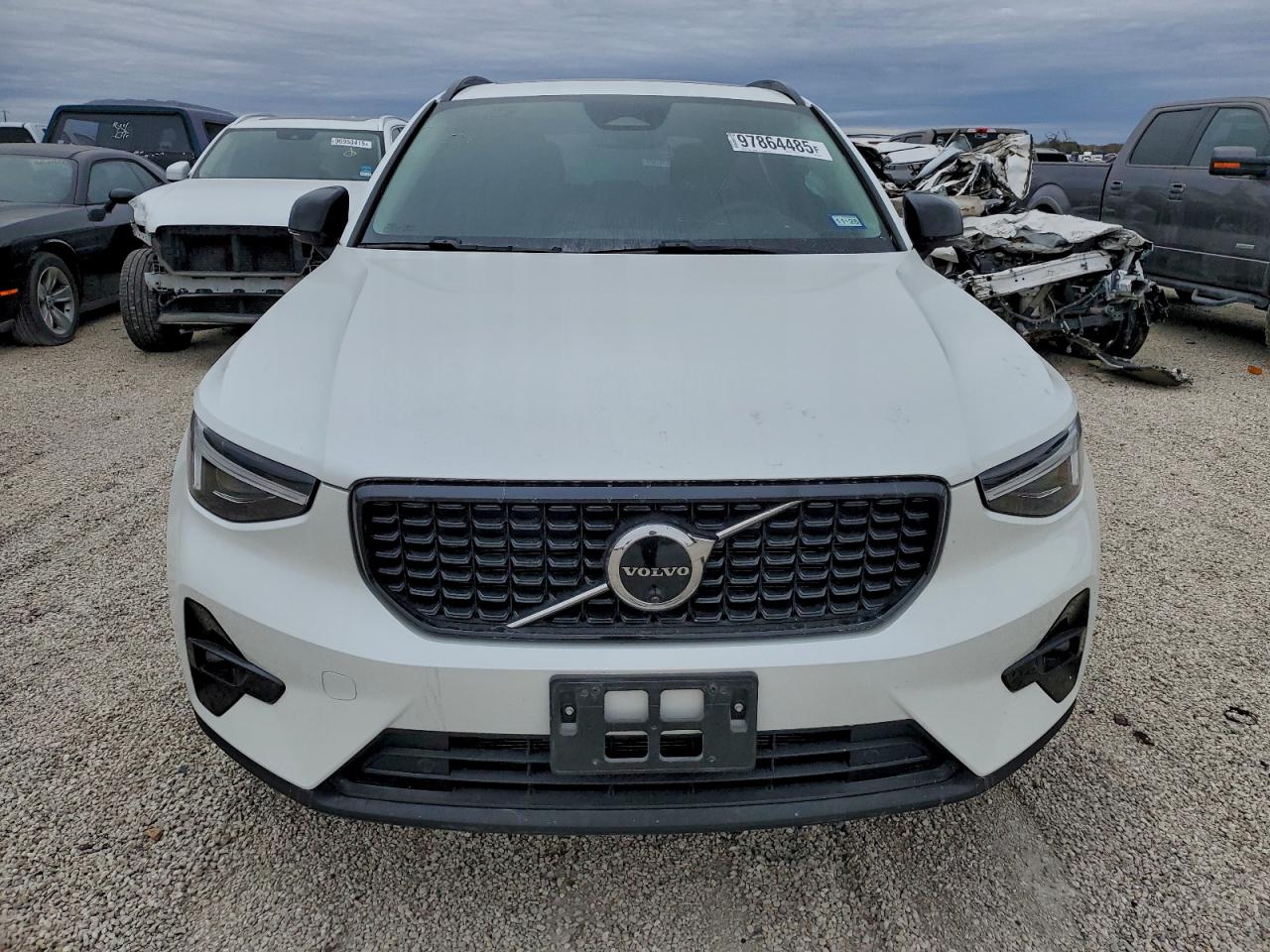 2024 VOLVO XC40 ULTIMATE photo 9