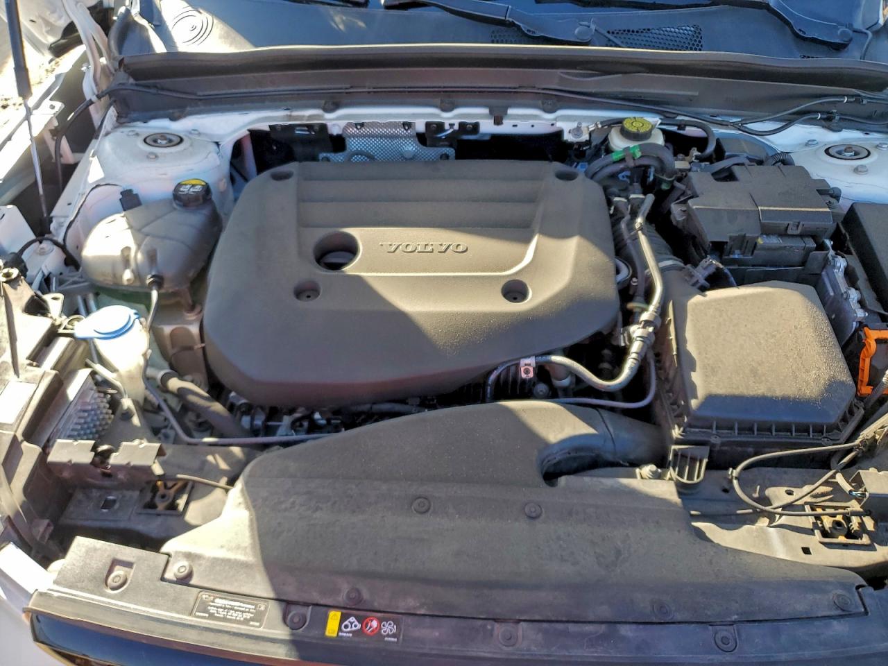 2024 VOLVO XC40 ULTIMATE photo 21