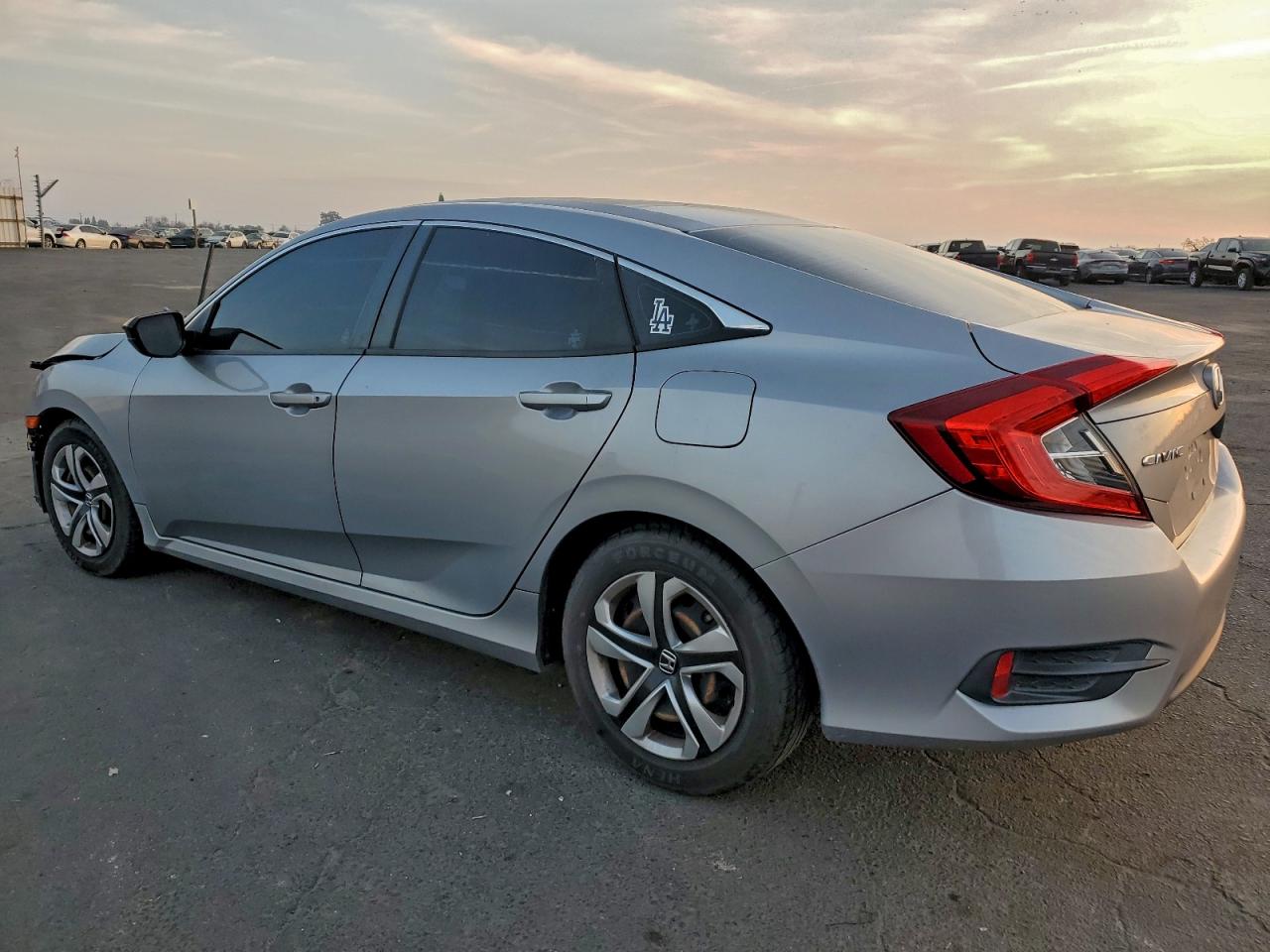 2016 HONDA CIVIC LX photo 2