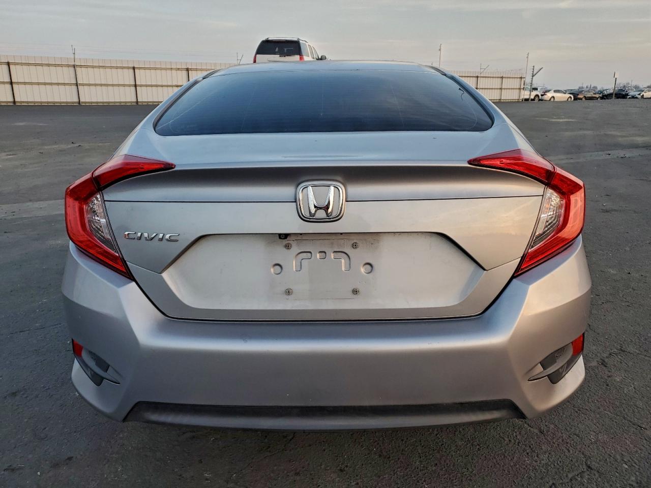 2016 HONDA CIVIC LX photo 6
