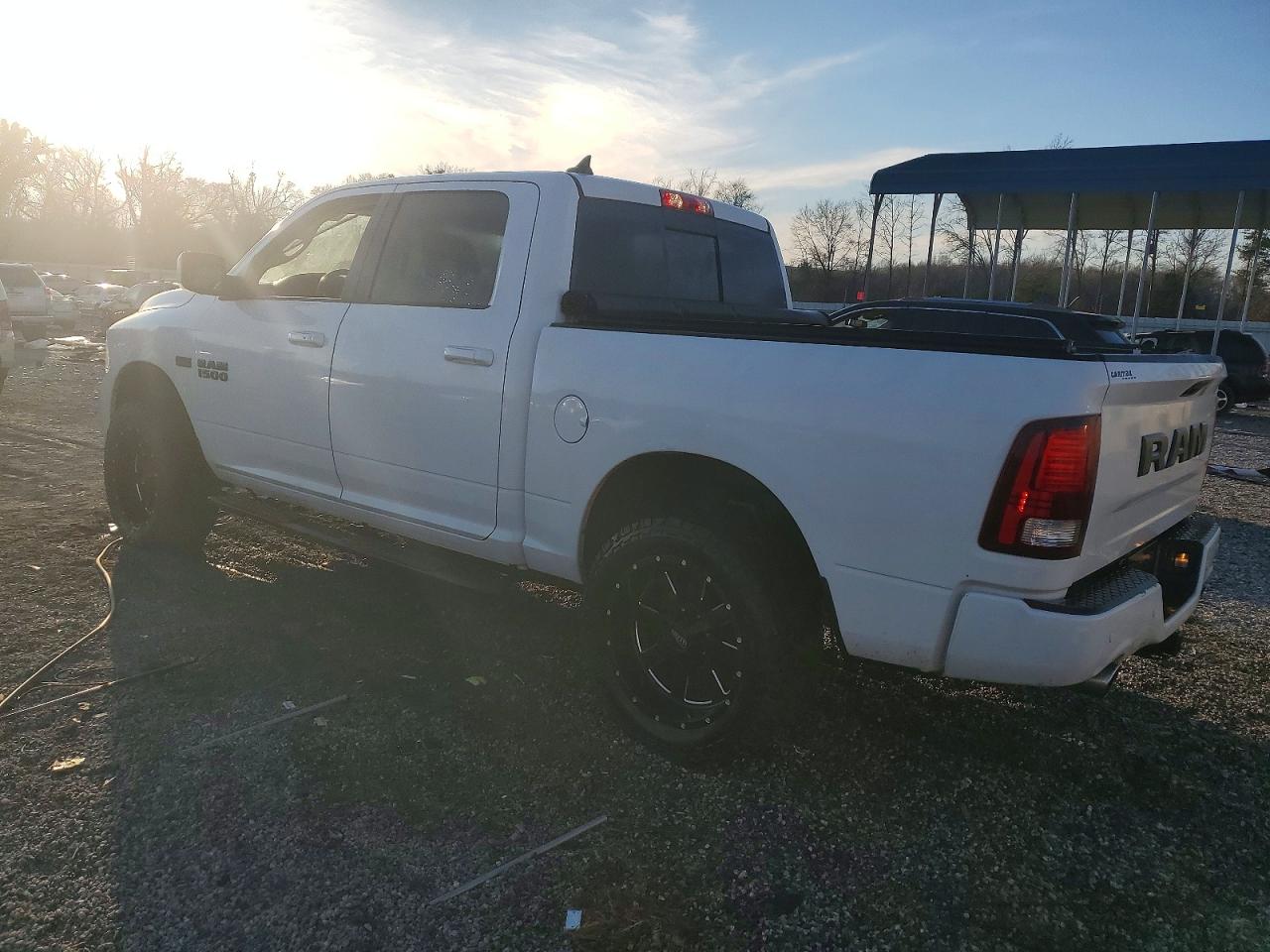 2018 RAM 1500 SPORT photo 2