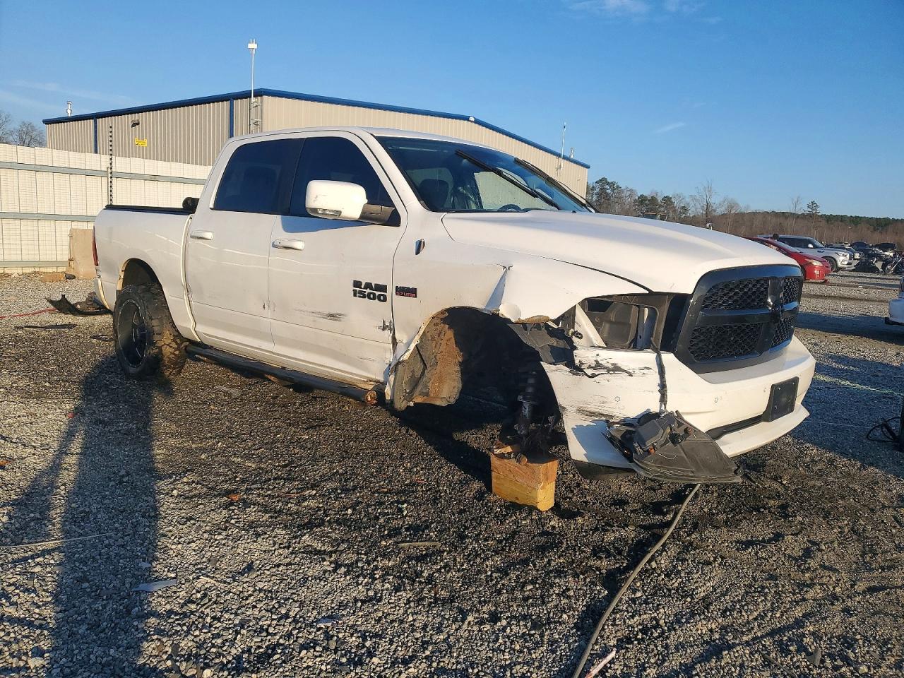 2018 RAM 1500 SPORT photo 4