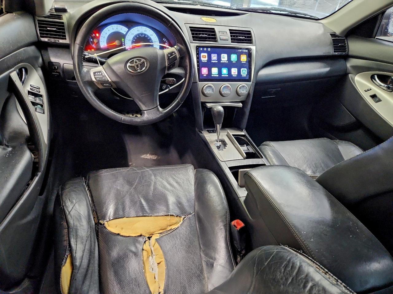 2010 TOYOTA CAMRY BASE photo 8