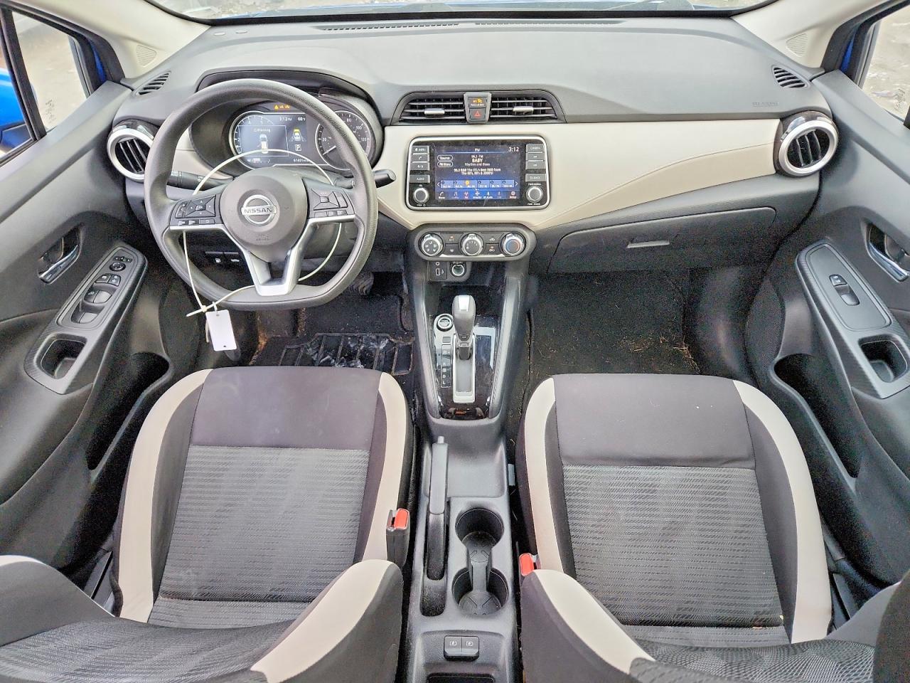 2021 NISSAN VERSA SV photo 8