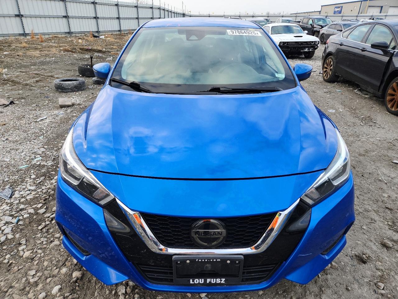 2021 NISSAN VERSA SV photo 5