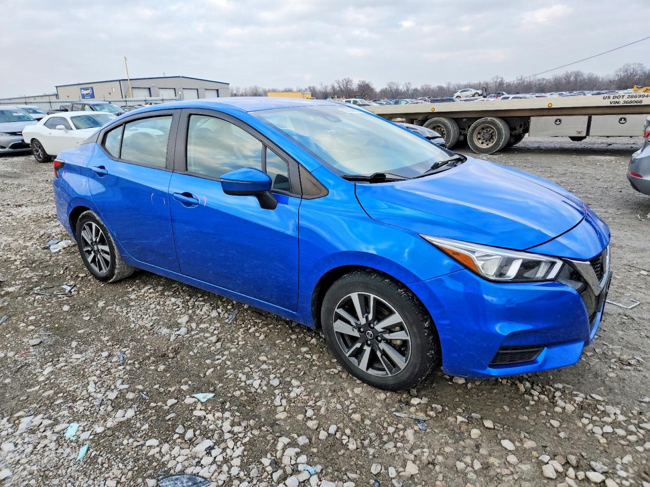 2021 NISSAN VERSA SV photo 4