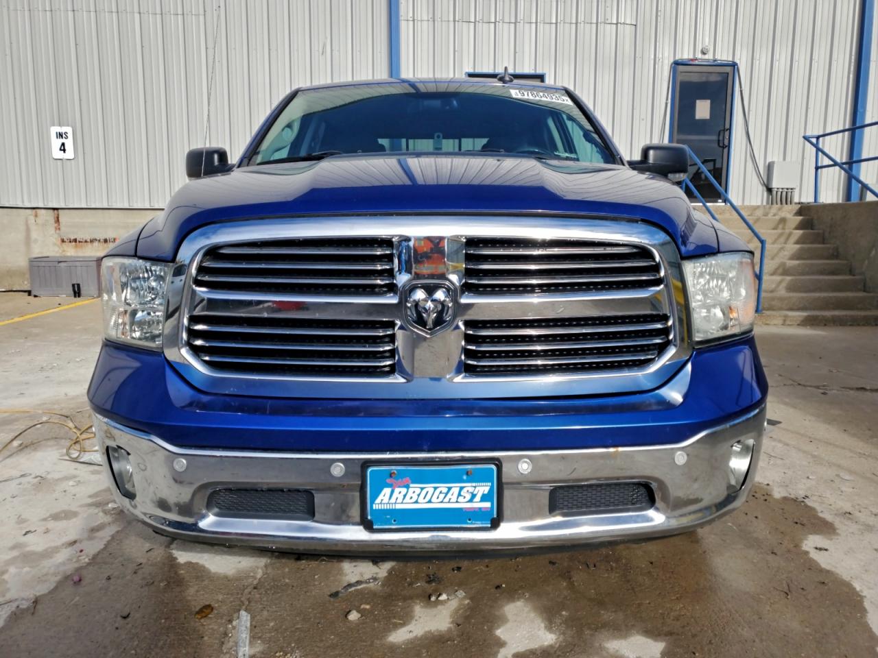 2016 RAM 1500 SLT photo 5