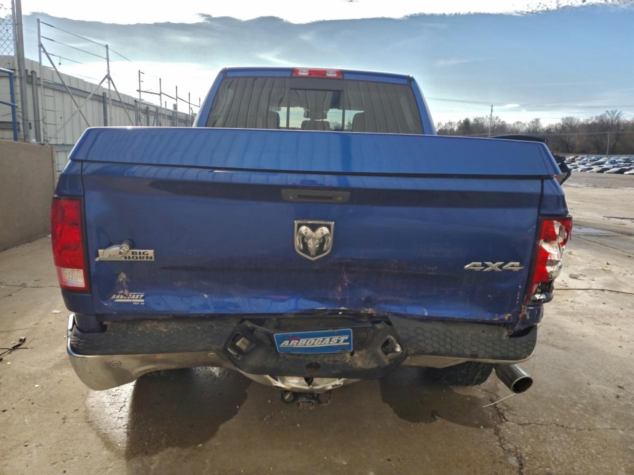 2016 RAM 1500 SLT photo 6