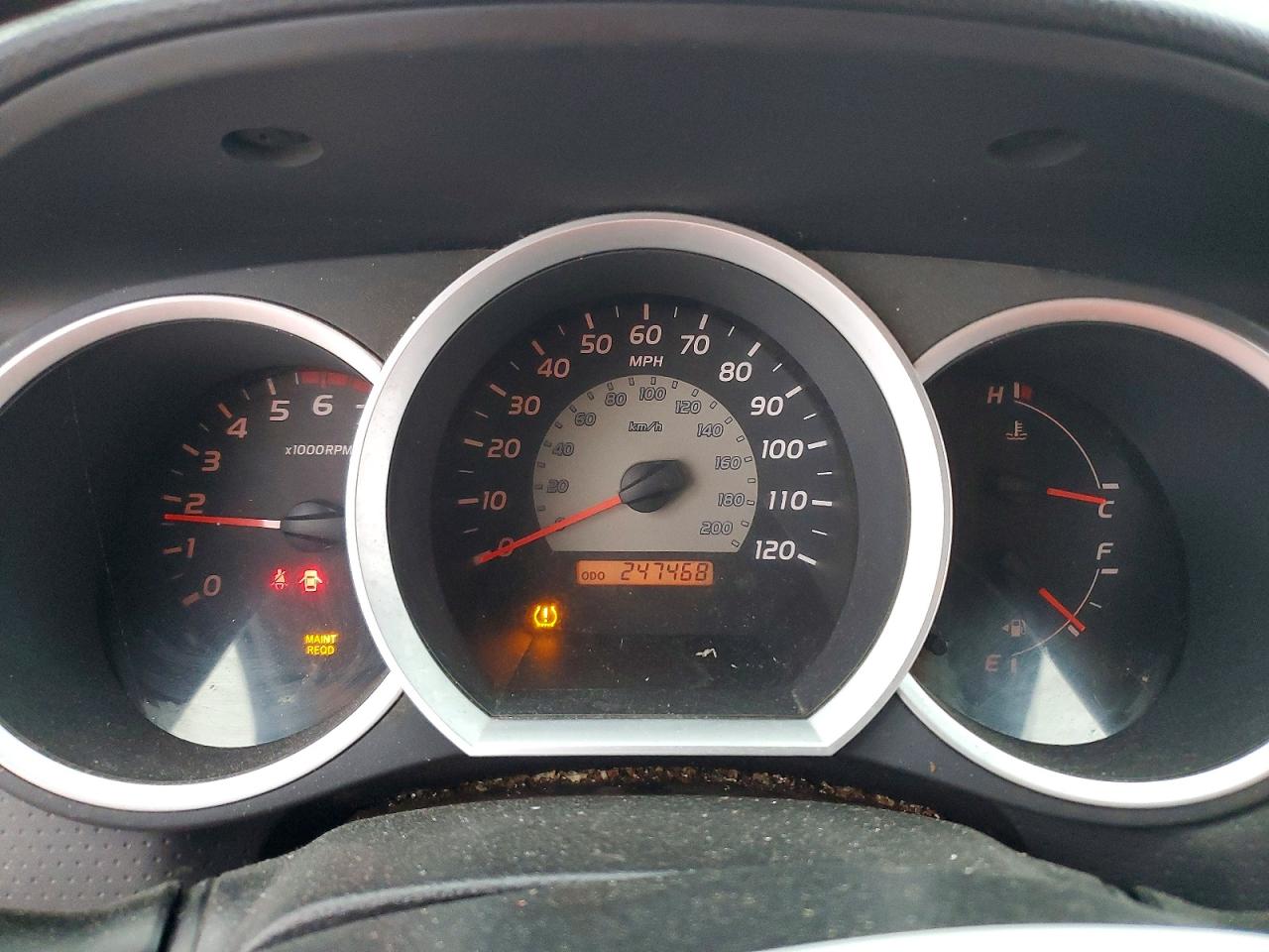 2006 TOYOTA TACOMA photo 9
