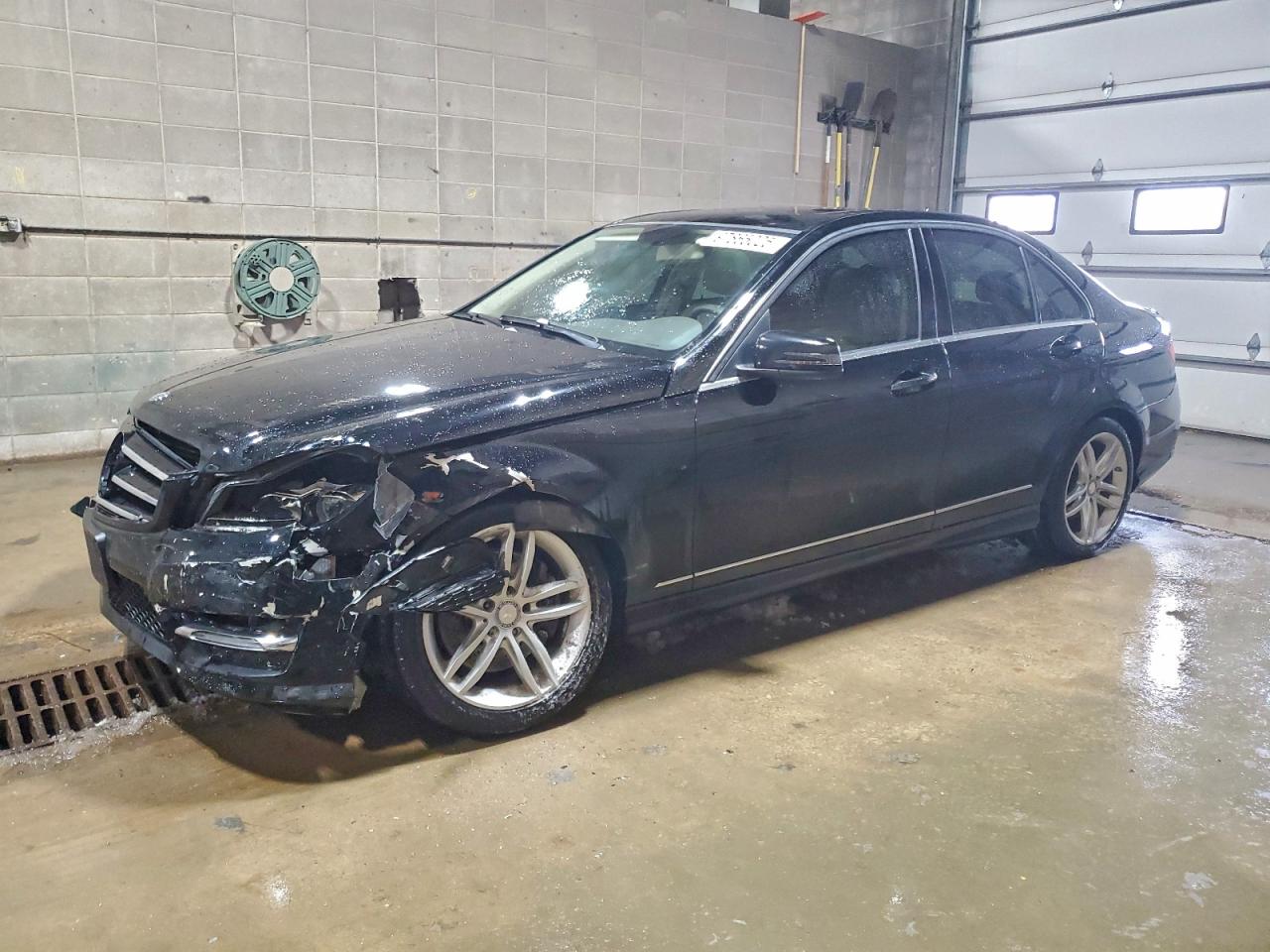 2014 MERCEDES-BENZ C