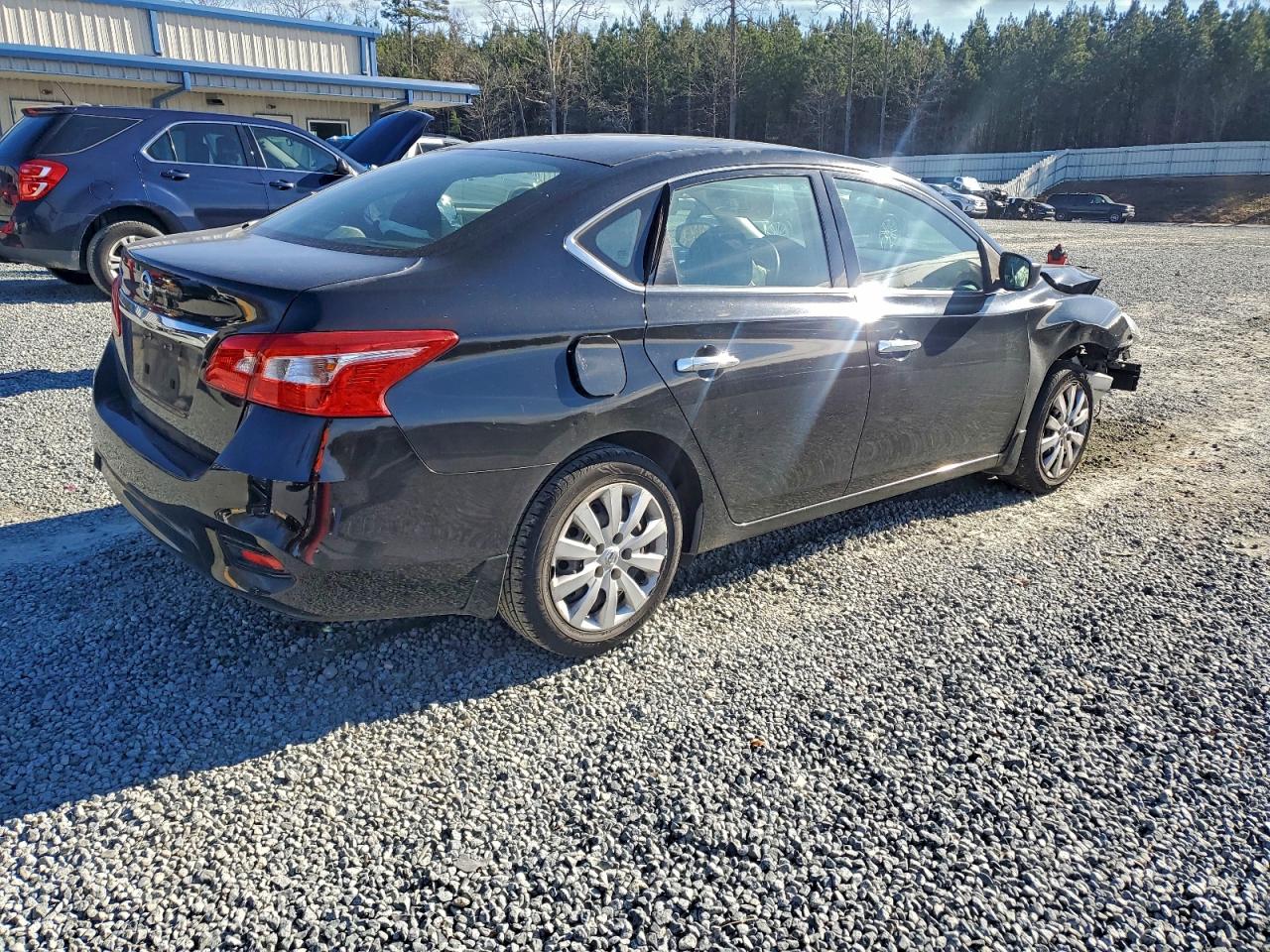 2017 NISSAN SENTRA S photo 3