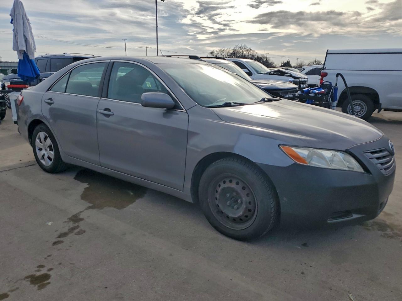 2009 TOYOTA CAMRY SE photo 4