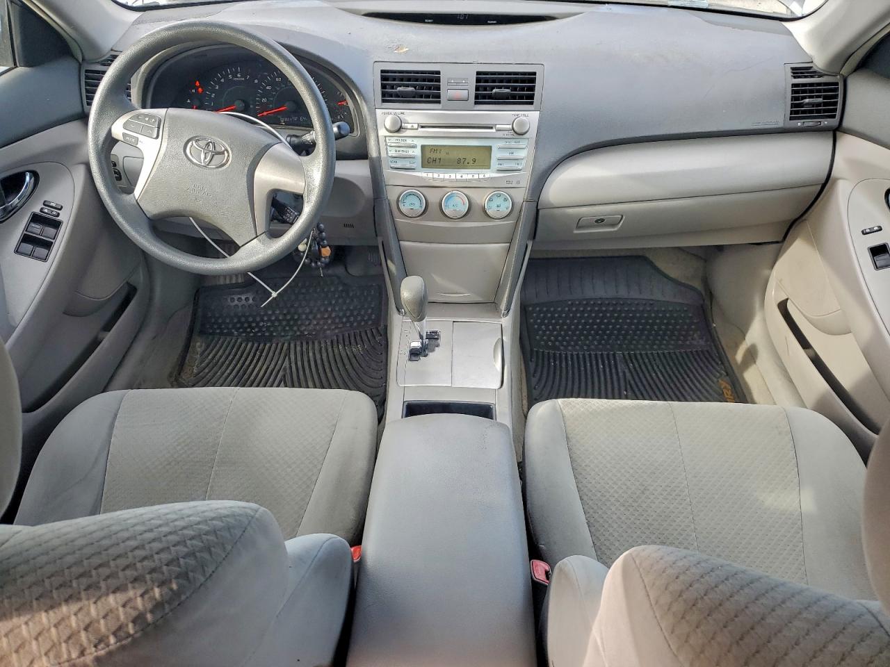 2009 TOYOTA CAMRY SE photo 8