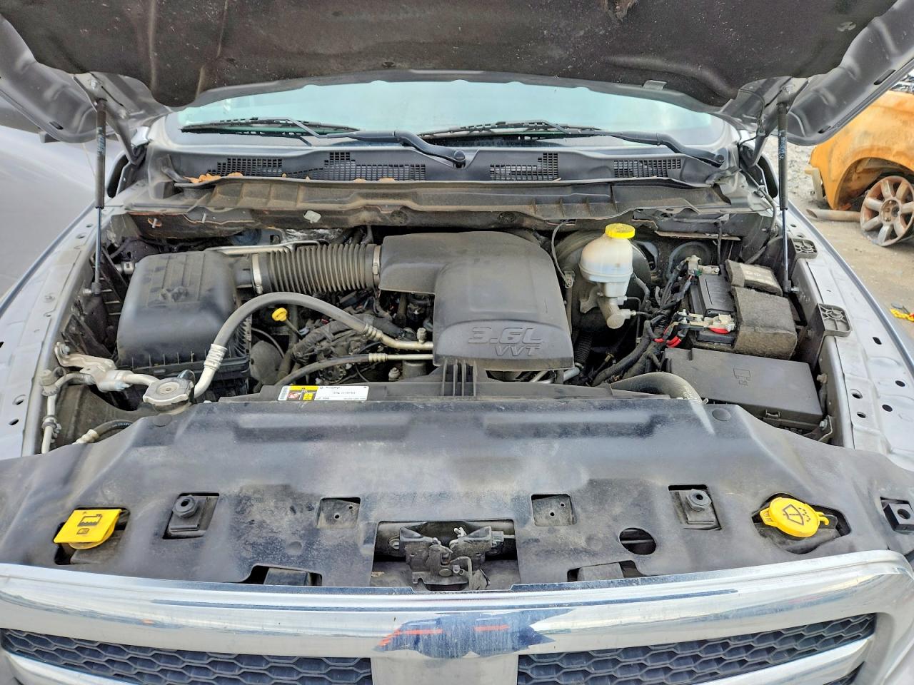 2022 RAM 1500 CLASSIC SLT photo 11