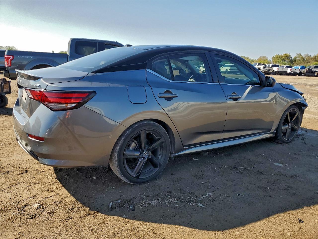 2022 NISSAN SENTRA SR photo 3