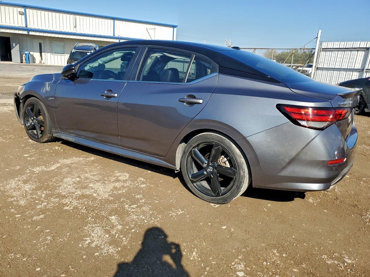 2022 NISSAN SENTRA SR photo 2
