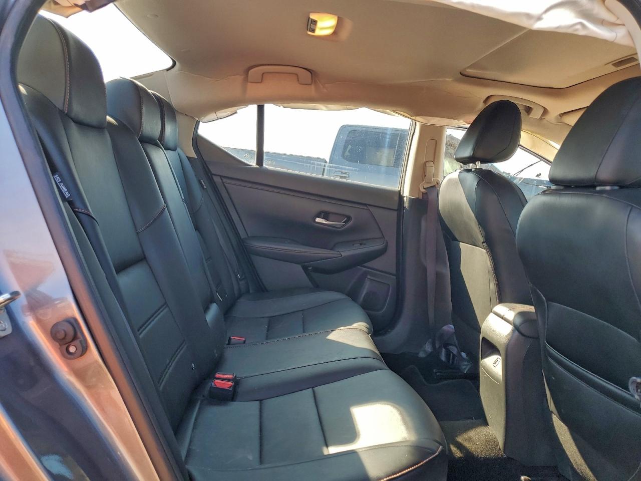 2022 NISSAN SENTRA SR photo 10