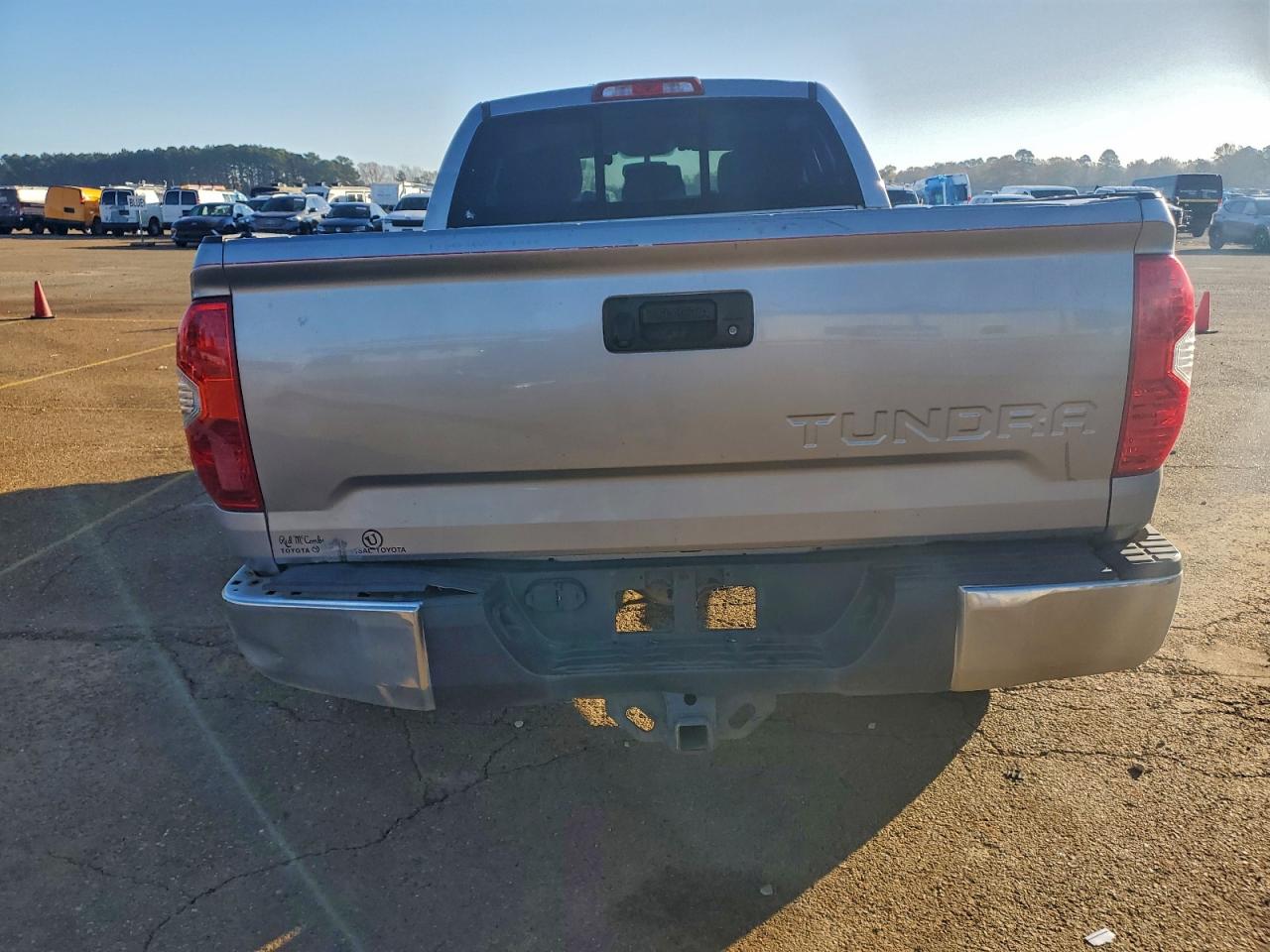 2014 TOYOTA TUNDRA DOUBLE CAB SR photo 11