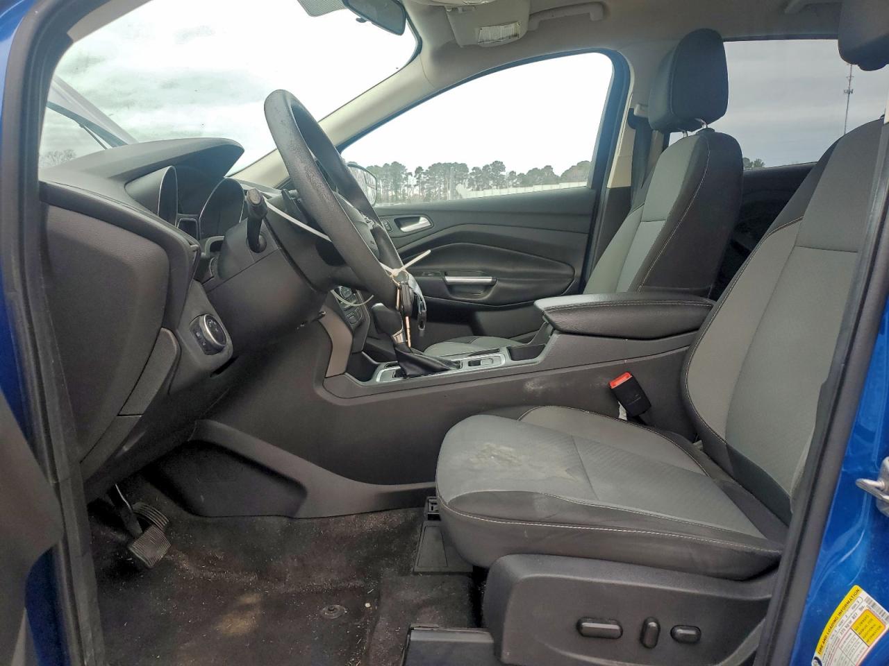 2017 FORD ESCAPE SE photo 7