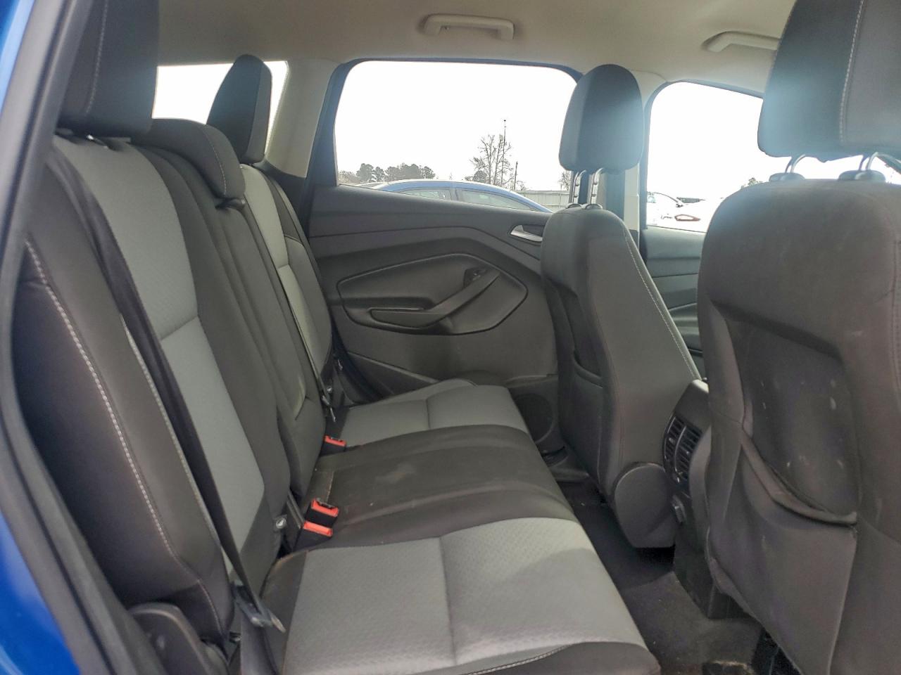 2017 FORD ESCAPE SE photo 11