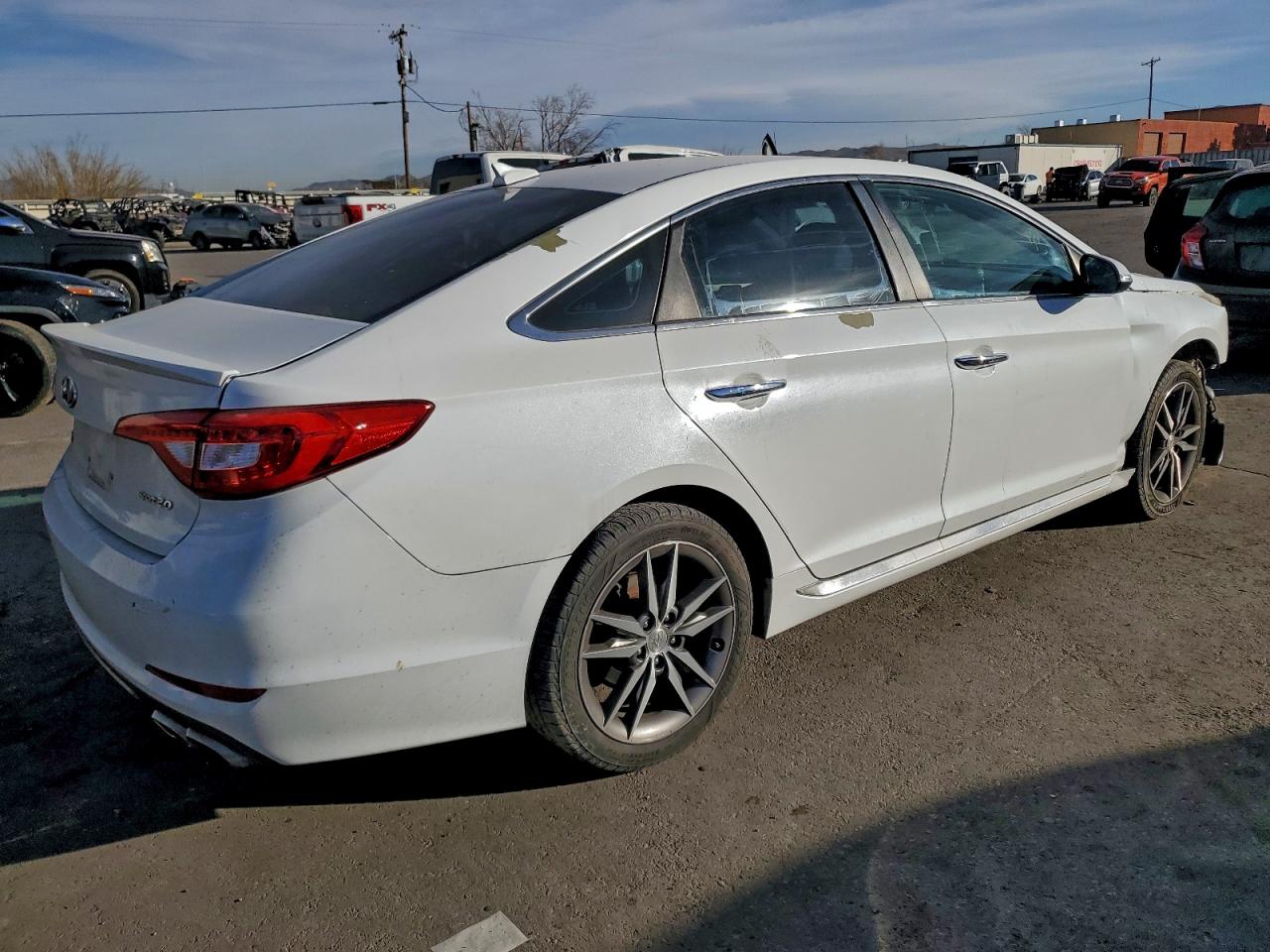 2015 HYUNDAI SONATA SPORT photo 3