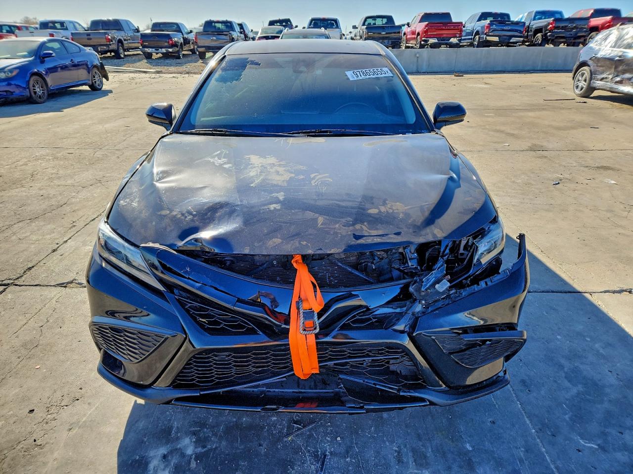 2021 TOYOTA CAMRY SE photo 5