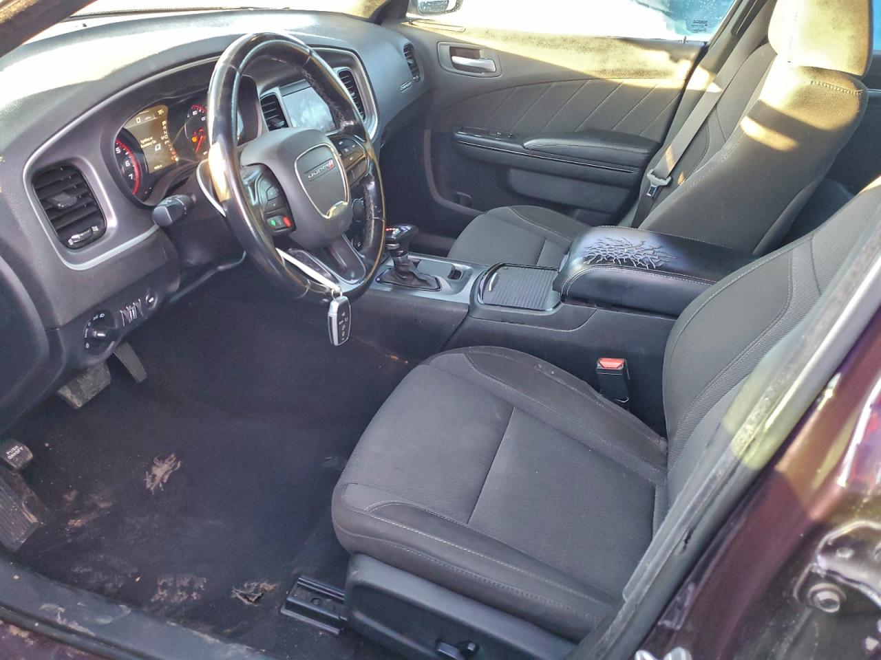 2020 DODGE CHARGER SXT photo 7