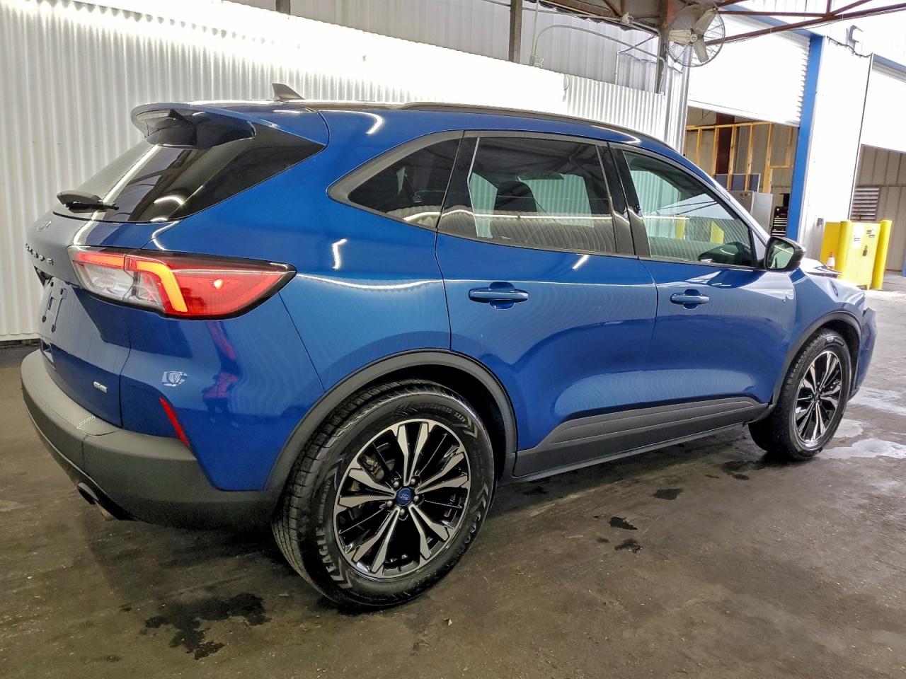 2022 FORD ESCAPE SE photo 3