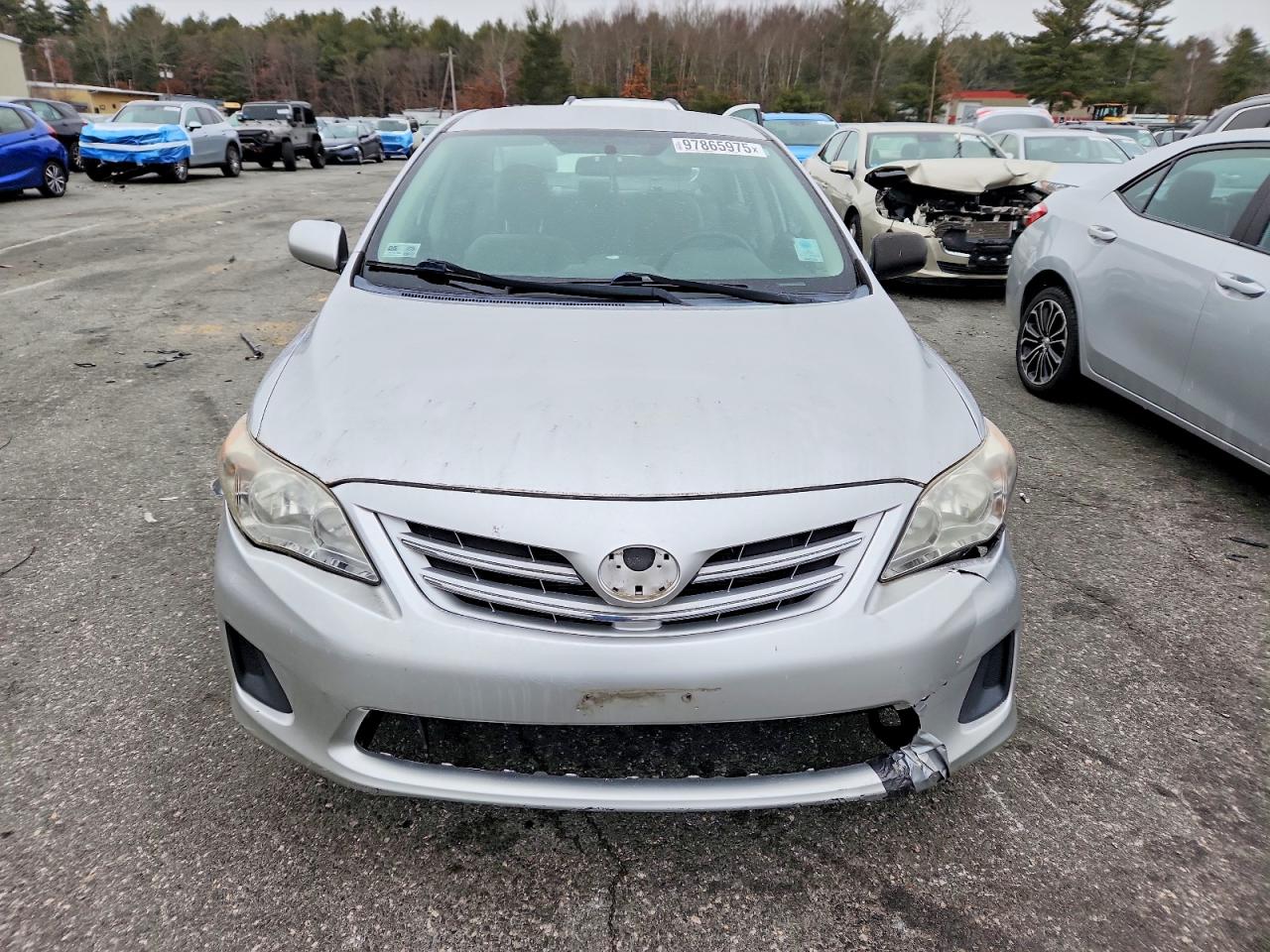 2013 TOYOTA COROLLA BASE photo 9