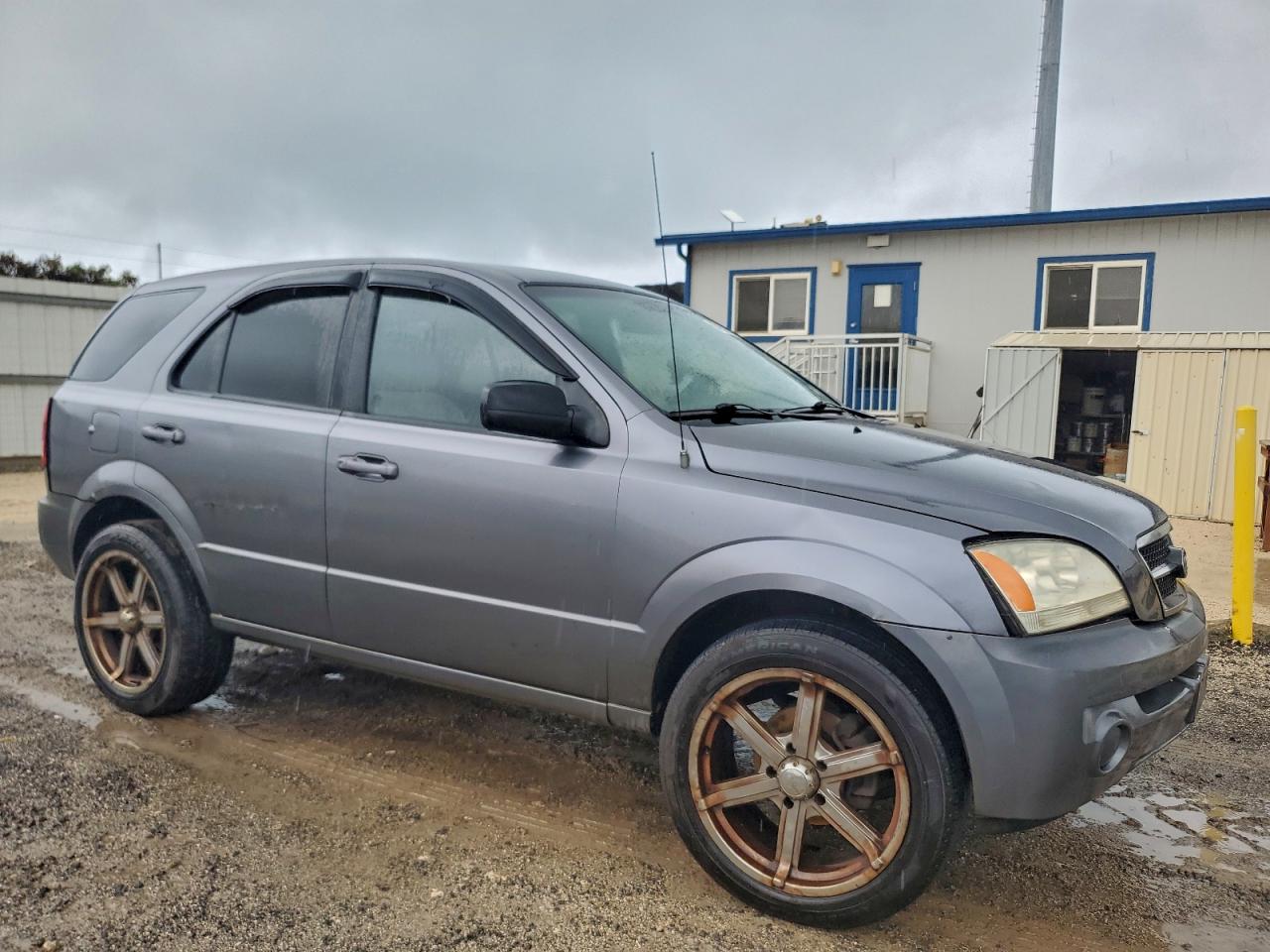 2005 KIA SORENTO EX photo 4