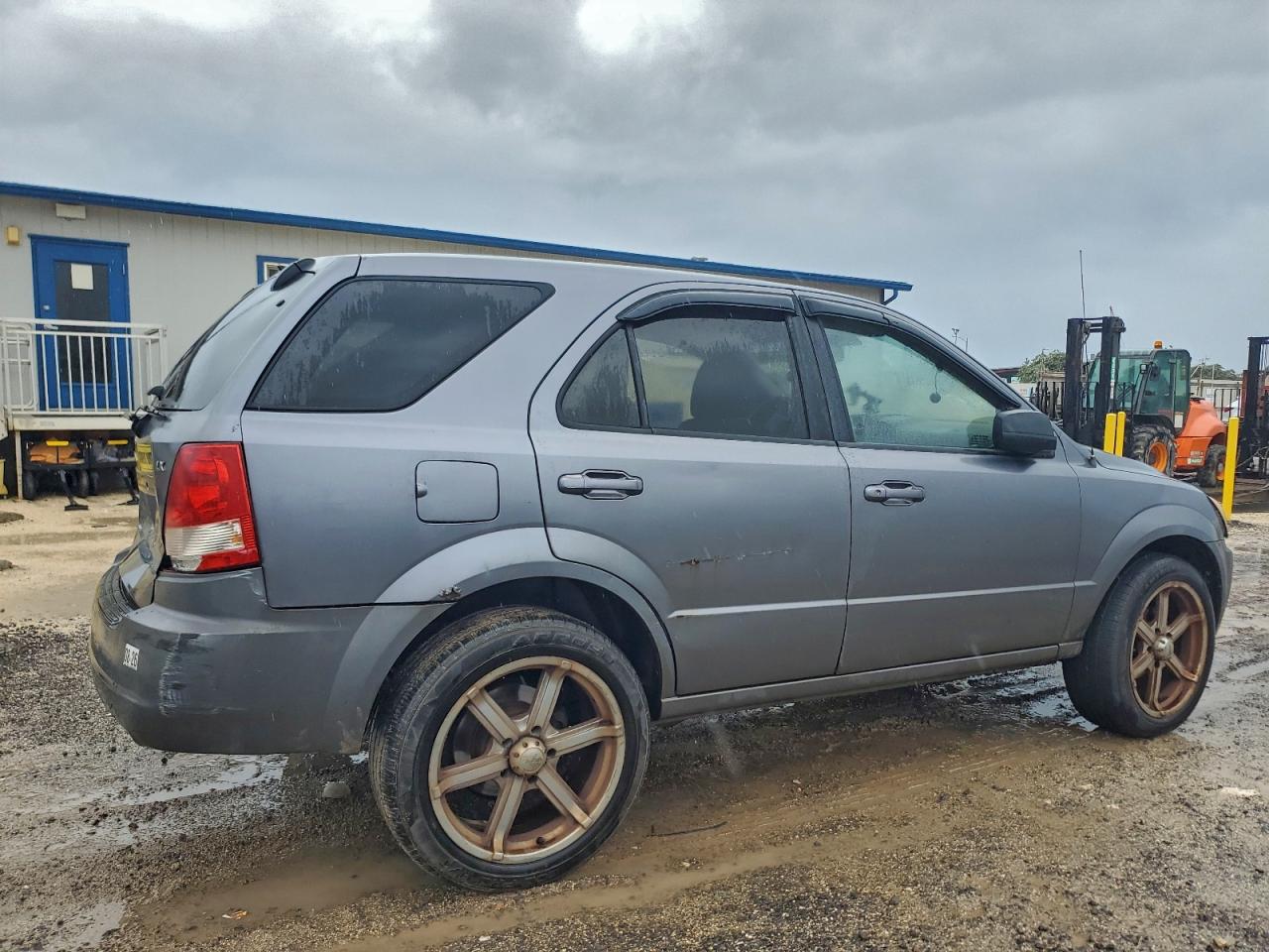 2005 KIA SORENTO EX photo 3