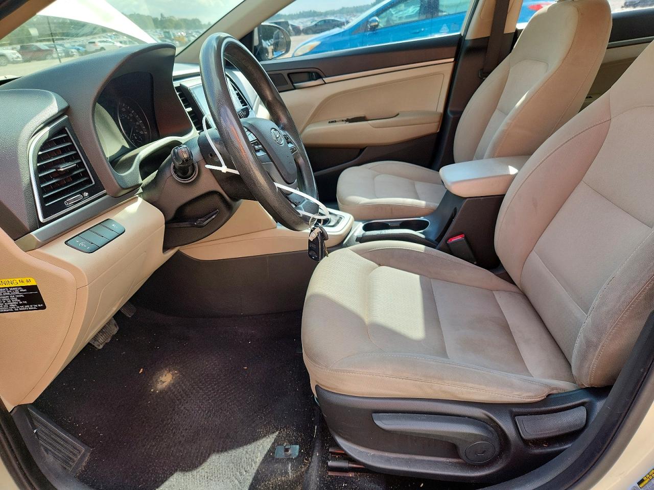 2017 HYUNDAI ELANTRA SE photo 7
