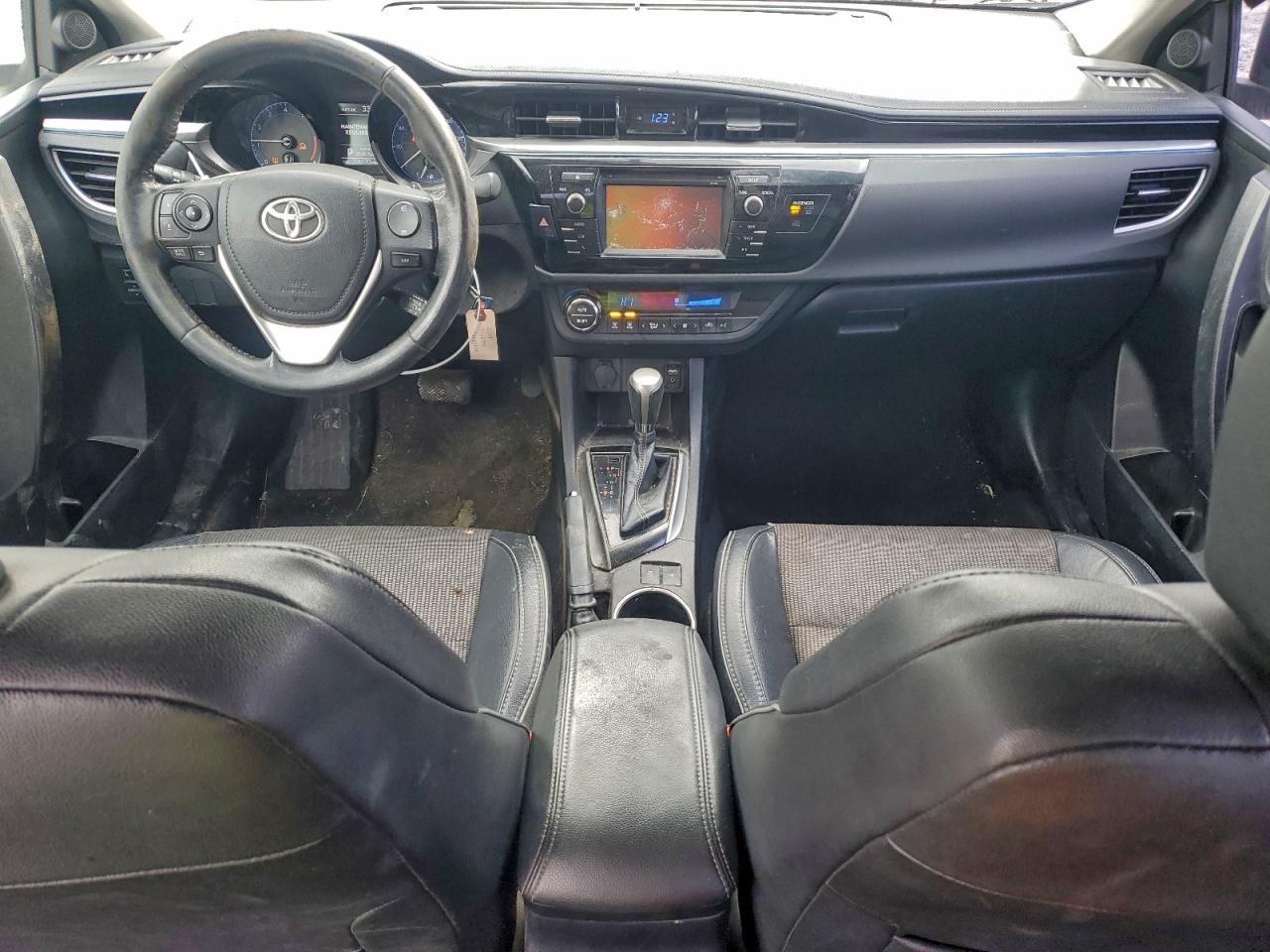 2014 TOYOTA COROLLA L photo 8
